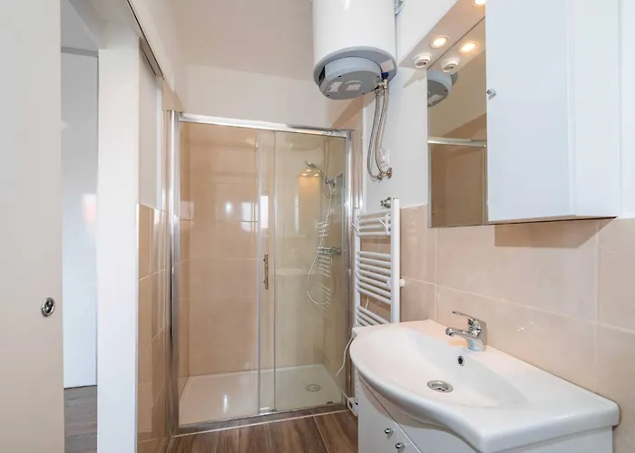 My Dalmatia - Blagdan Three With Private Parking Apartment *