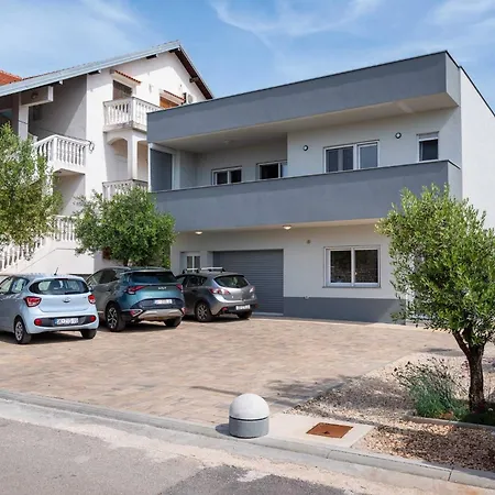 My Dalmatia - Blagdan Three With Private Parking Apartamento