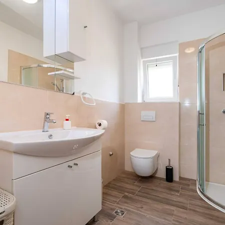 Apartamento My Dalmatia - Blagdan Three With Private Parking Zadar