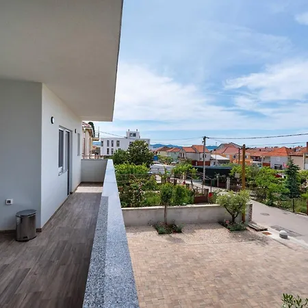 My Dalmatia - Blagdan Three With Private Parking Zadar