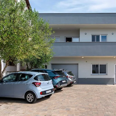 My Dalmatia - Blagdan Three With Private Parking Apartamento